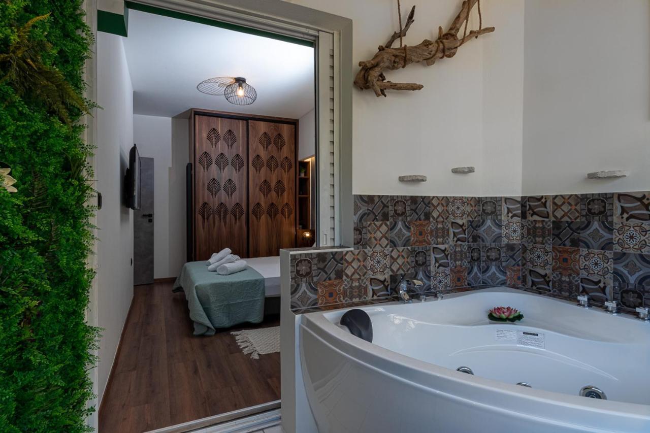 Kentia Modern/Artistic City Apartment Iraklion Buitenkant foto