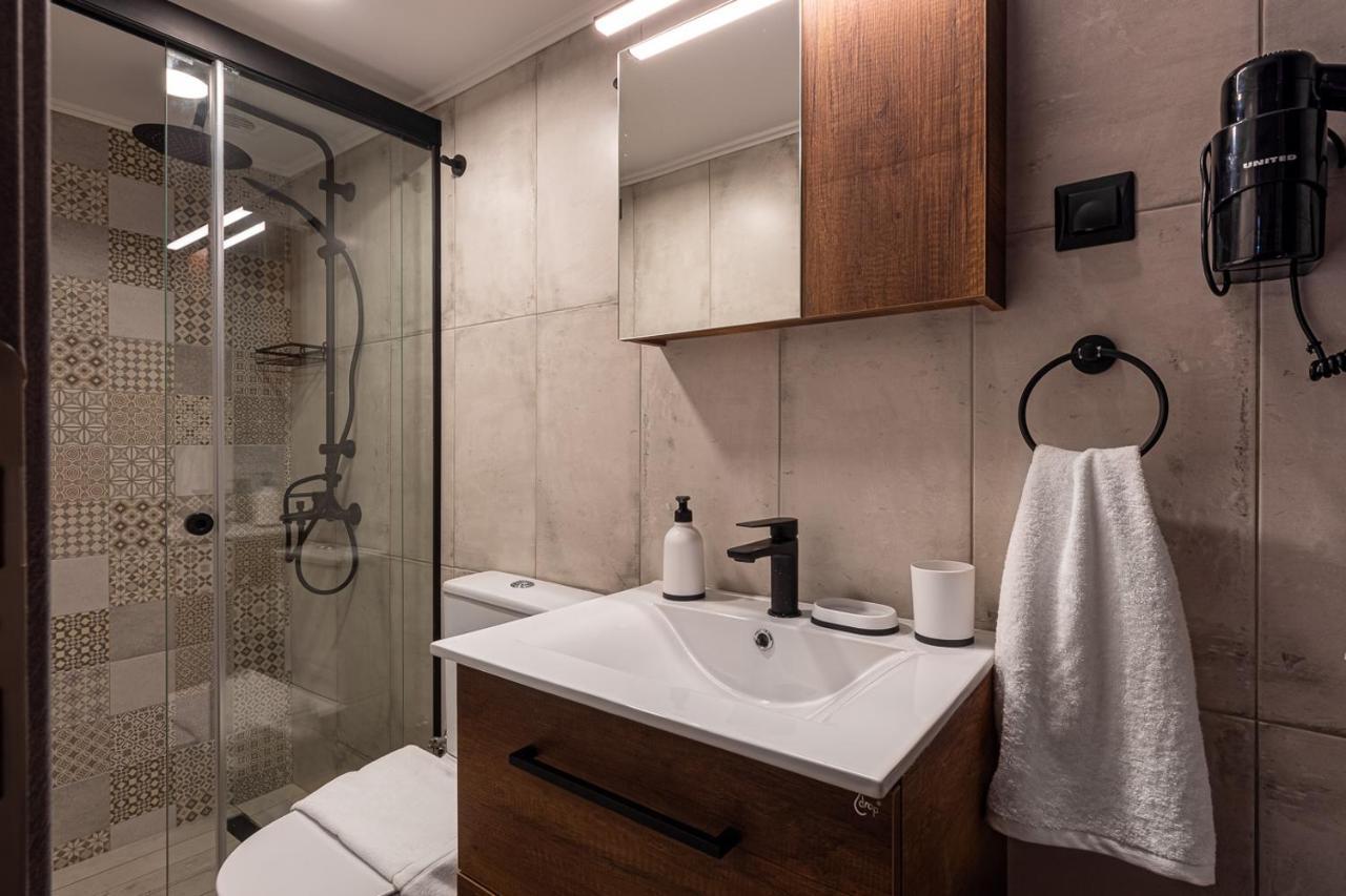 Kentia Modern/Artistic City Apartment Iraklion Buitenkant foto