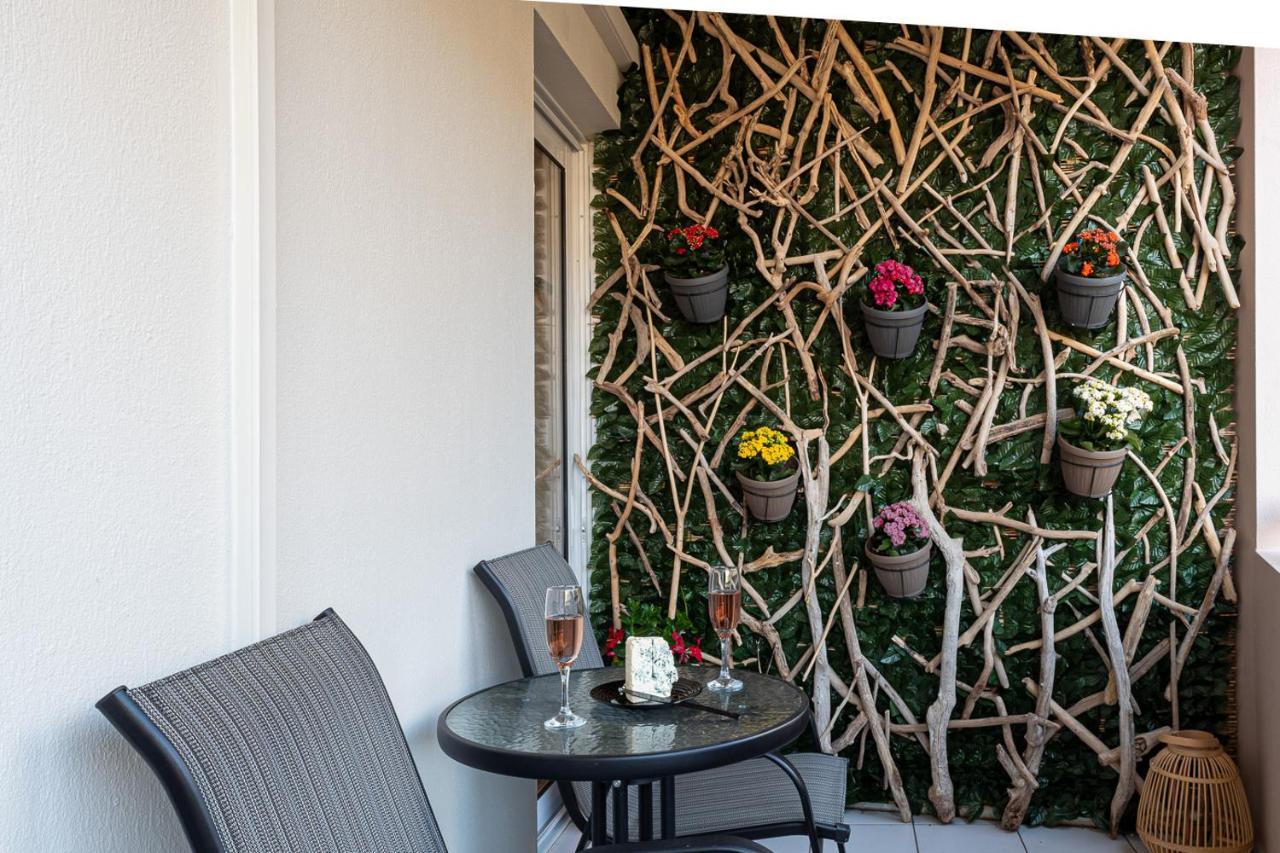 Kentia Modern/Artistic City Apartment Iraklion Buitenkant foto