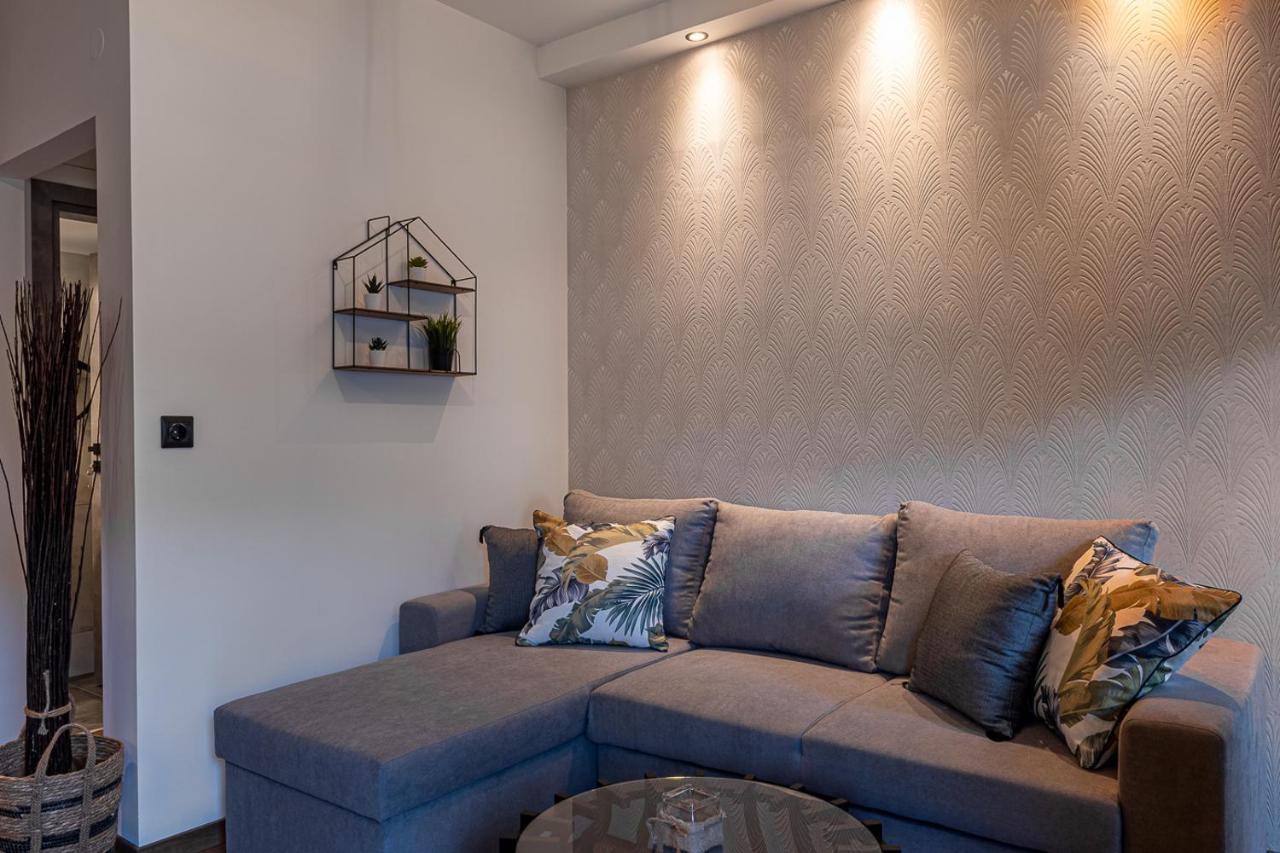 Kentia Modern/Artistic City Apartment Iraklion Buitenkant foto