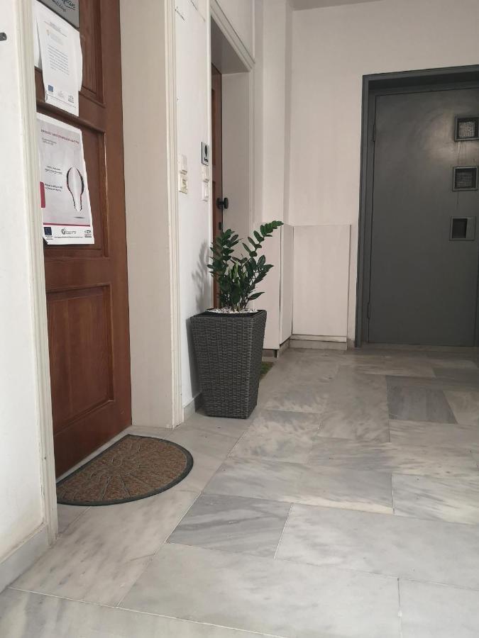 Kentia Modern/Artistic City Apartment Iraklion Buitenkant foto