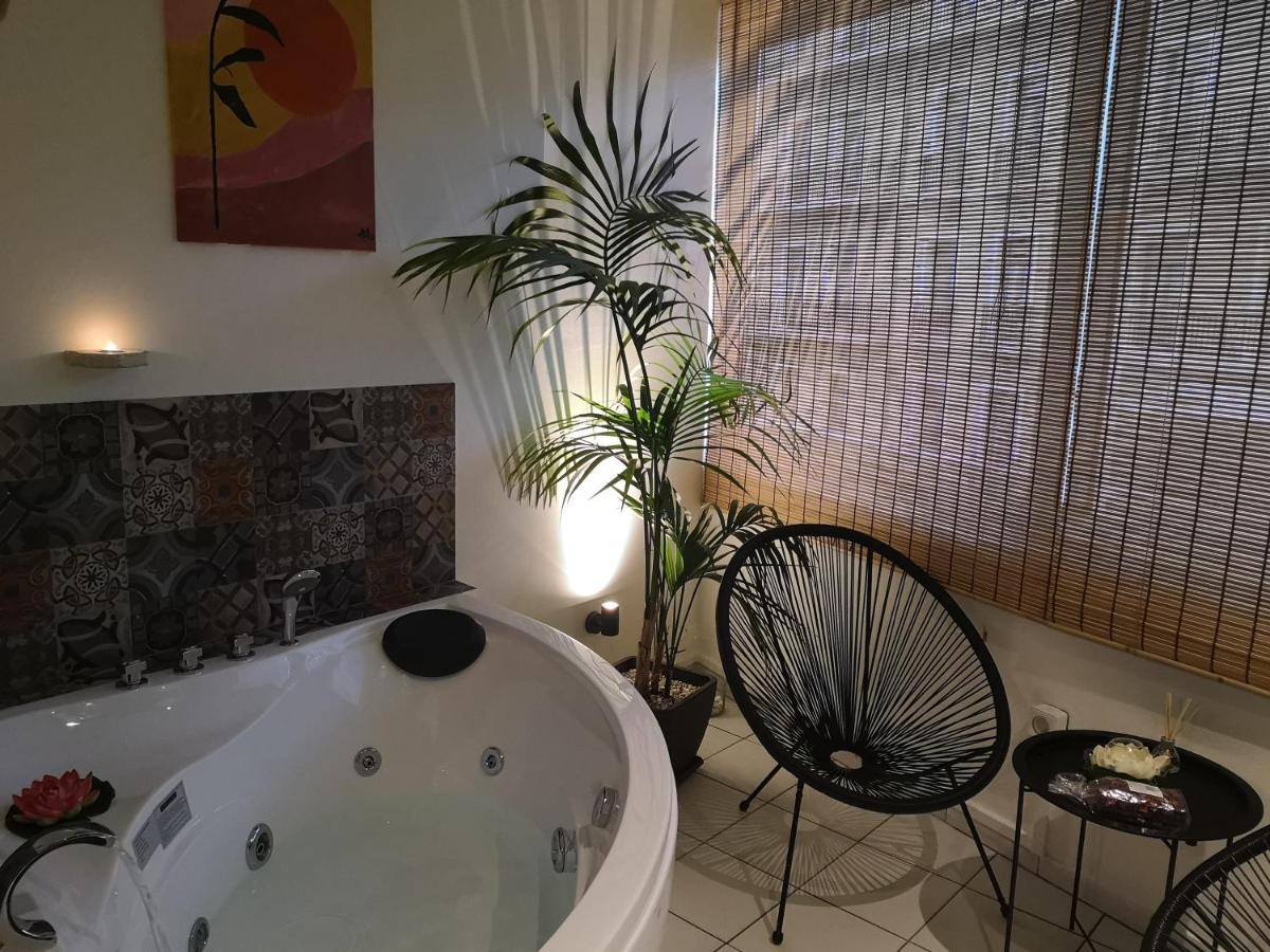 Kentia Modern/Artistic City Apartment Iraklion Buitenkant foto